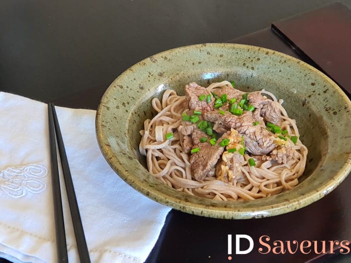 Recette de nouilles Soba au sarrasin et bavette marinée